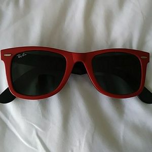 Ray Ban Wayfarer sunglasses